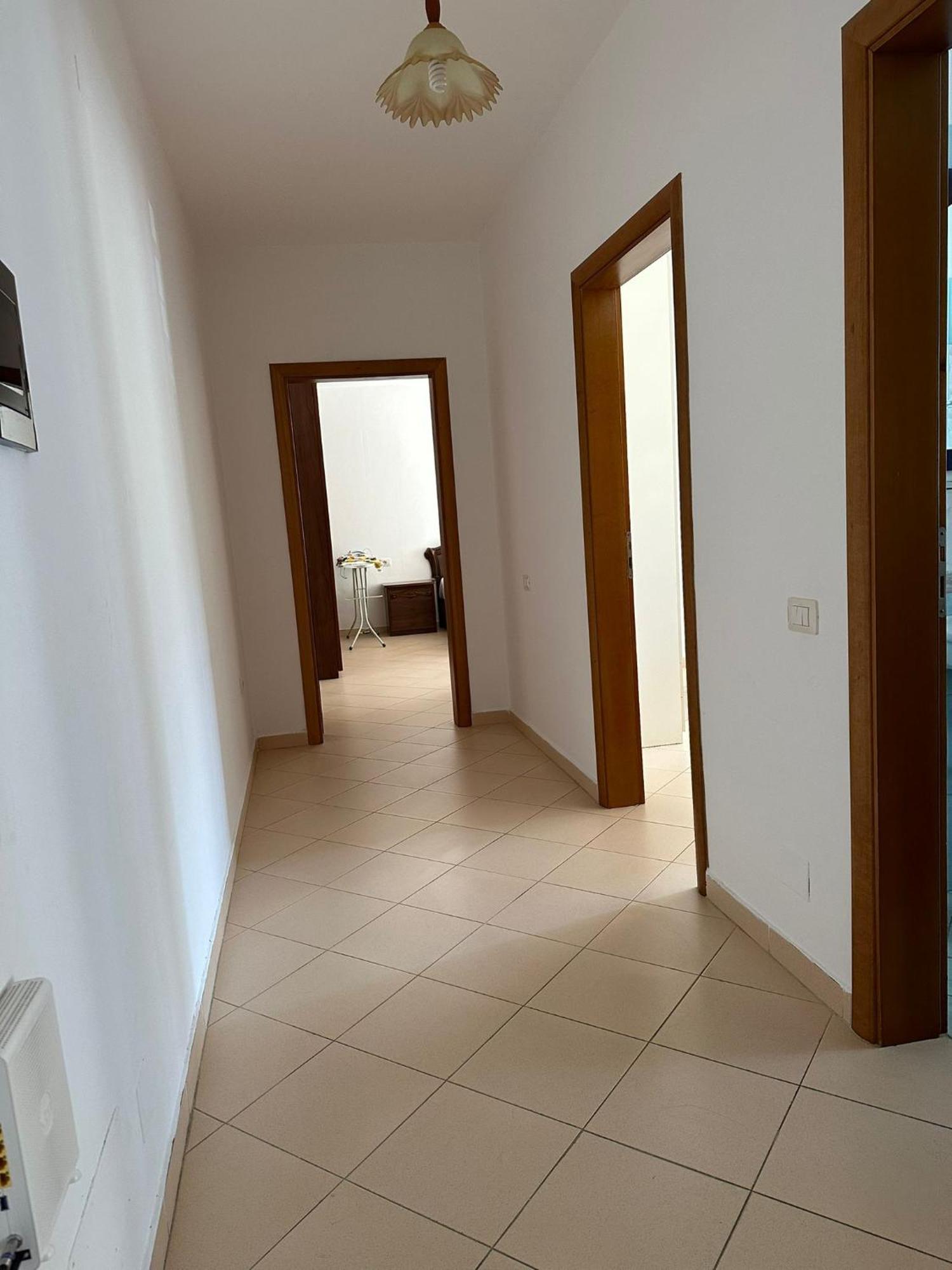 Renting House Vlore Bagian luar foto