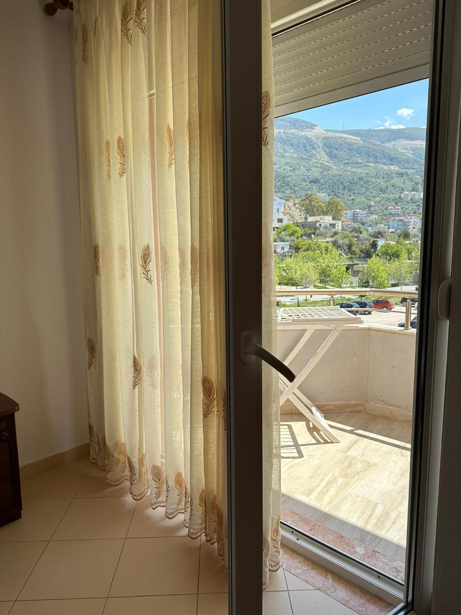 Renting House Vlore Bagian luar foto