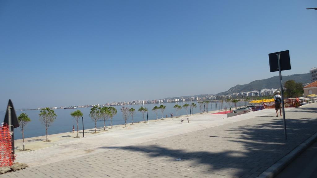 Renting House Vlore Bagian luar foto