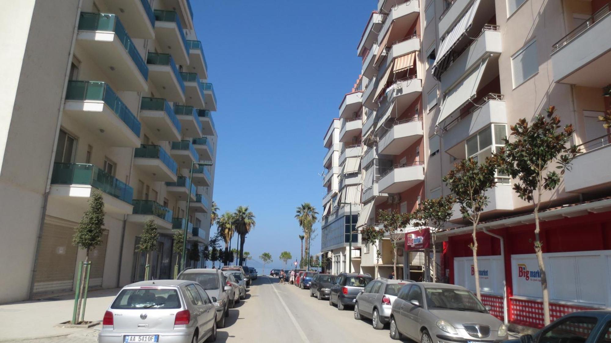 Renting House Vlore Bagian luar foto